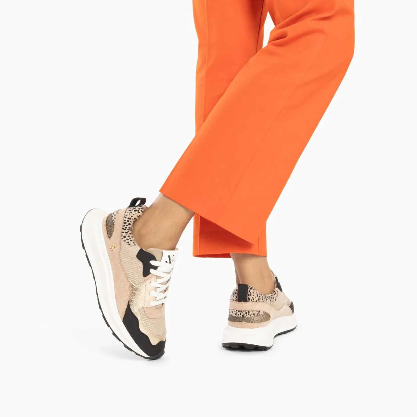 Baskets Alice Beige Et Noir A Semelle Oversize