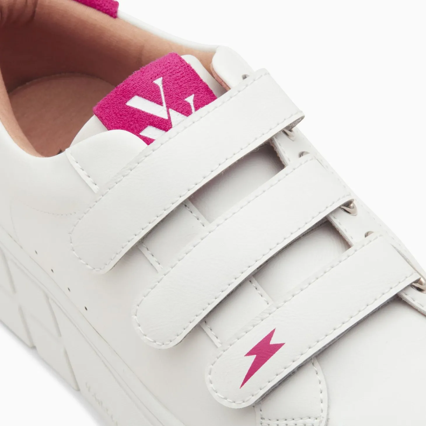 Baskets Coraline Blanc Et Fuchsia A Plateforme