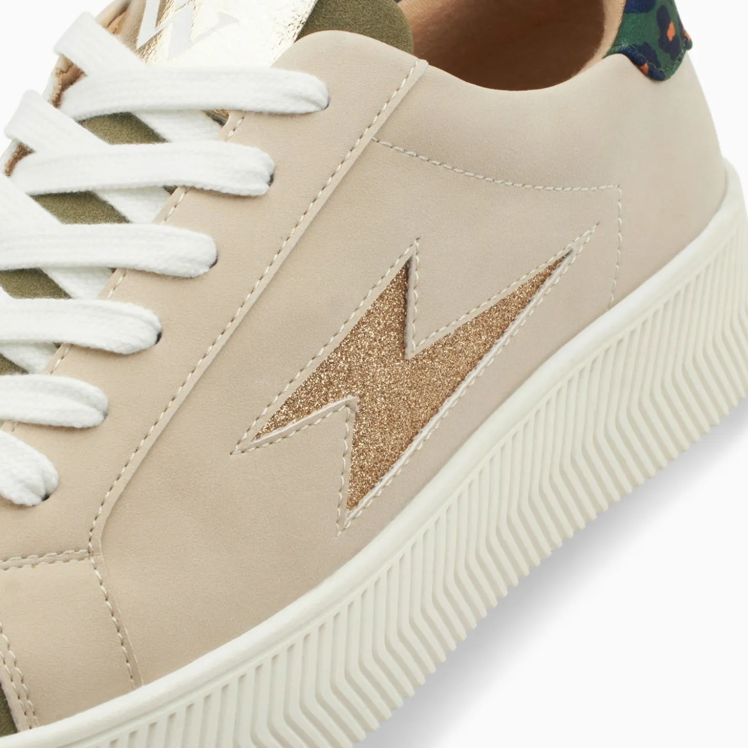 Baskets Eclair Berthe Beige Et Kaki A Lacets