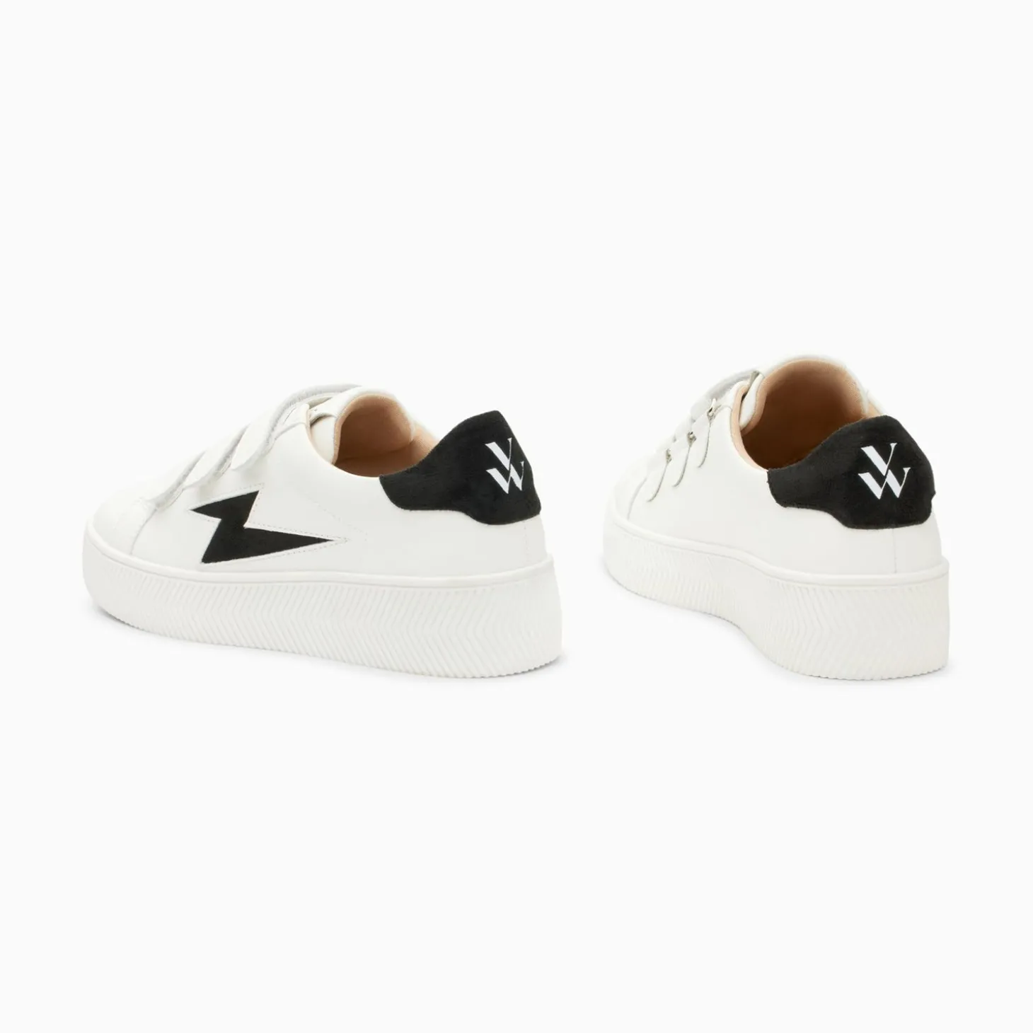 Baskets Eclair Camelia Blanc Et Noir A Scratchs