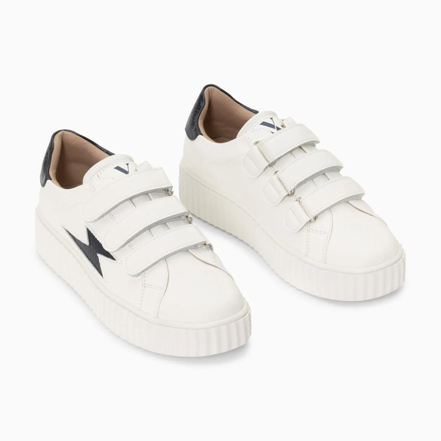Baskets Eclair Eva Blanc Et Bleu Marine Serpent A Scratchs
