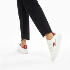Baskets Eclair Eva Blanc Et Bordeaux Serpent A Scratchs