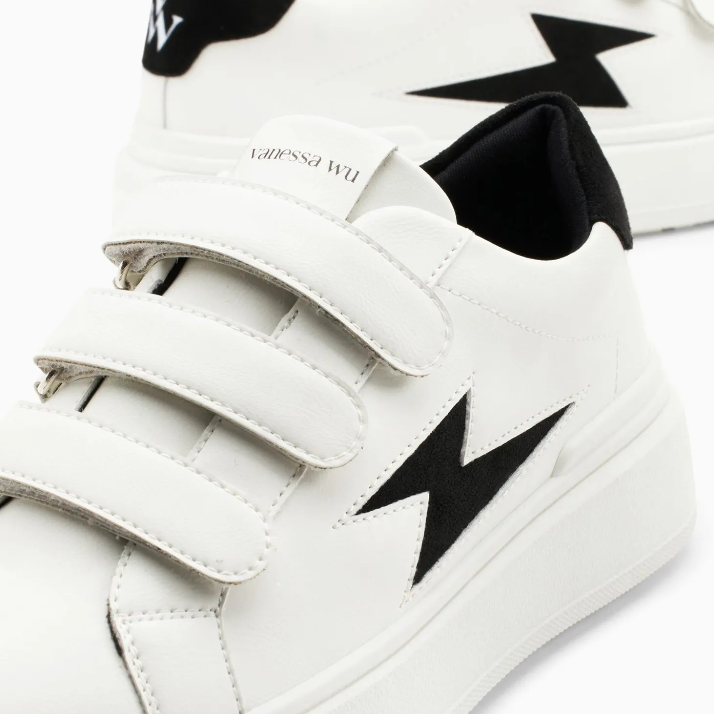 Baskets Eclair Fanny Blanc Et Noir A Scratchs