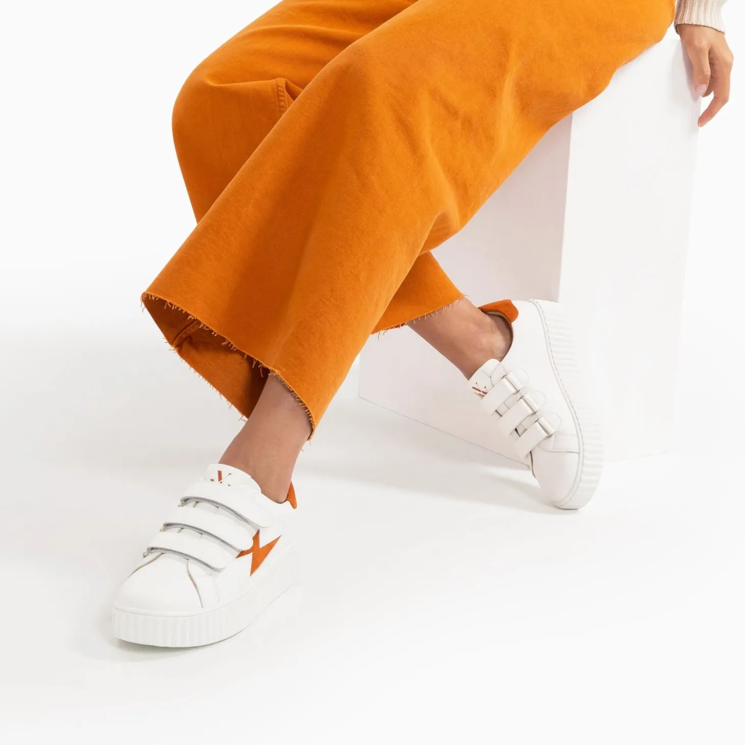 Baskets Eclair Kim Blanc Et Orange A Scratchs