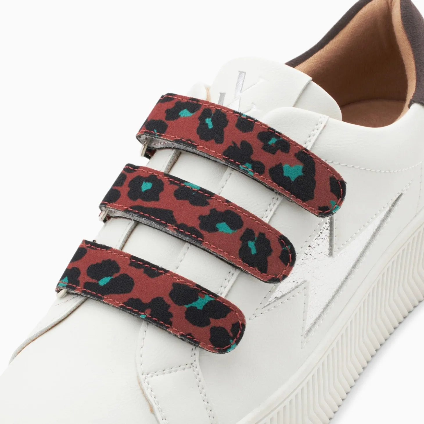 Baskets Eclair Noura Blanc Et Argent A Scratchs Leopard