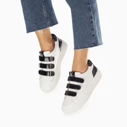 Baskets Eclair Oxanna Blanches A Scratchs Noirs