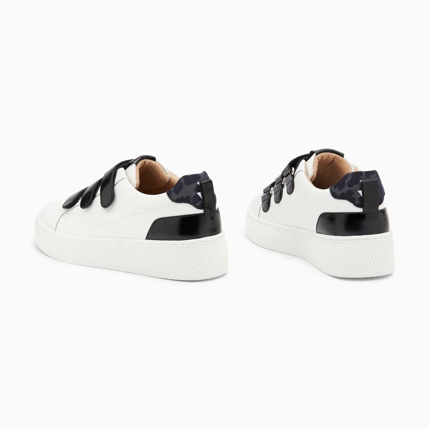 Baskets Eclair Oxanna Blanches A Scratchs Noirs