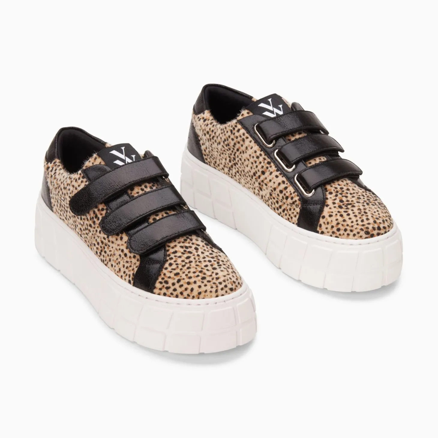 Baskets Monica Guepard A Scratchs Noirs Et Plateforme