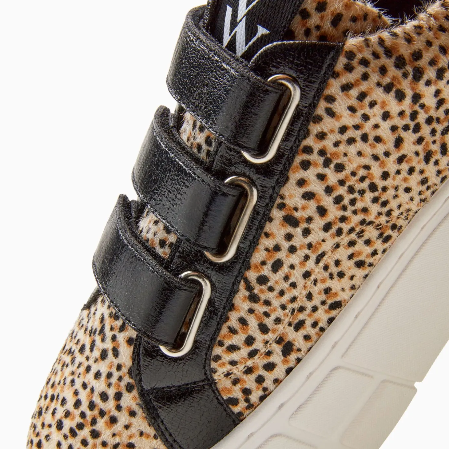 Baskets Monica Guepard A Scratchs Noirs Et Plateforme