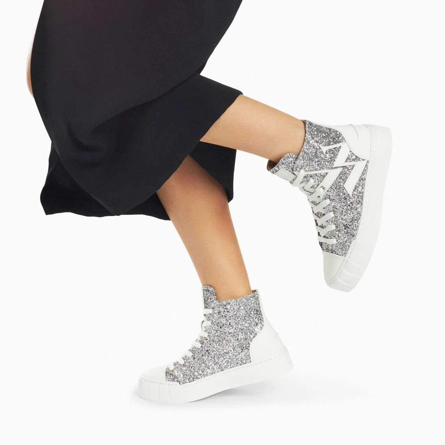 Baskets Monogramme Alix Montantes A Paillettes Argent