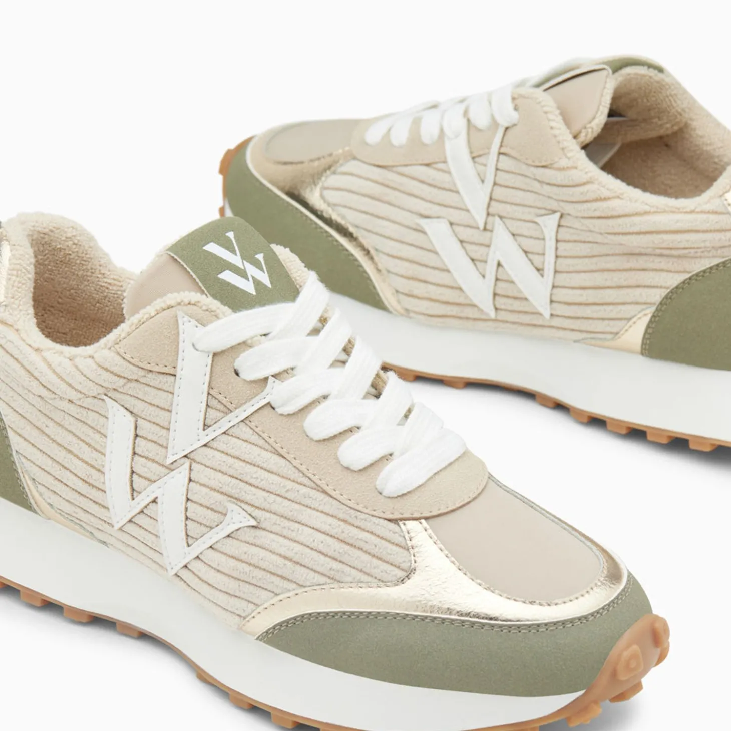 Baskets Monogramme Athenais Beige Et Kaki A Semelle Running