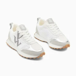 Baskets Monogramme Athenais Blanc Et Gris A Semelle Running
