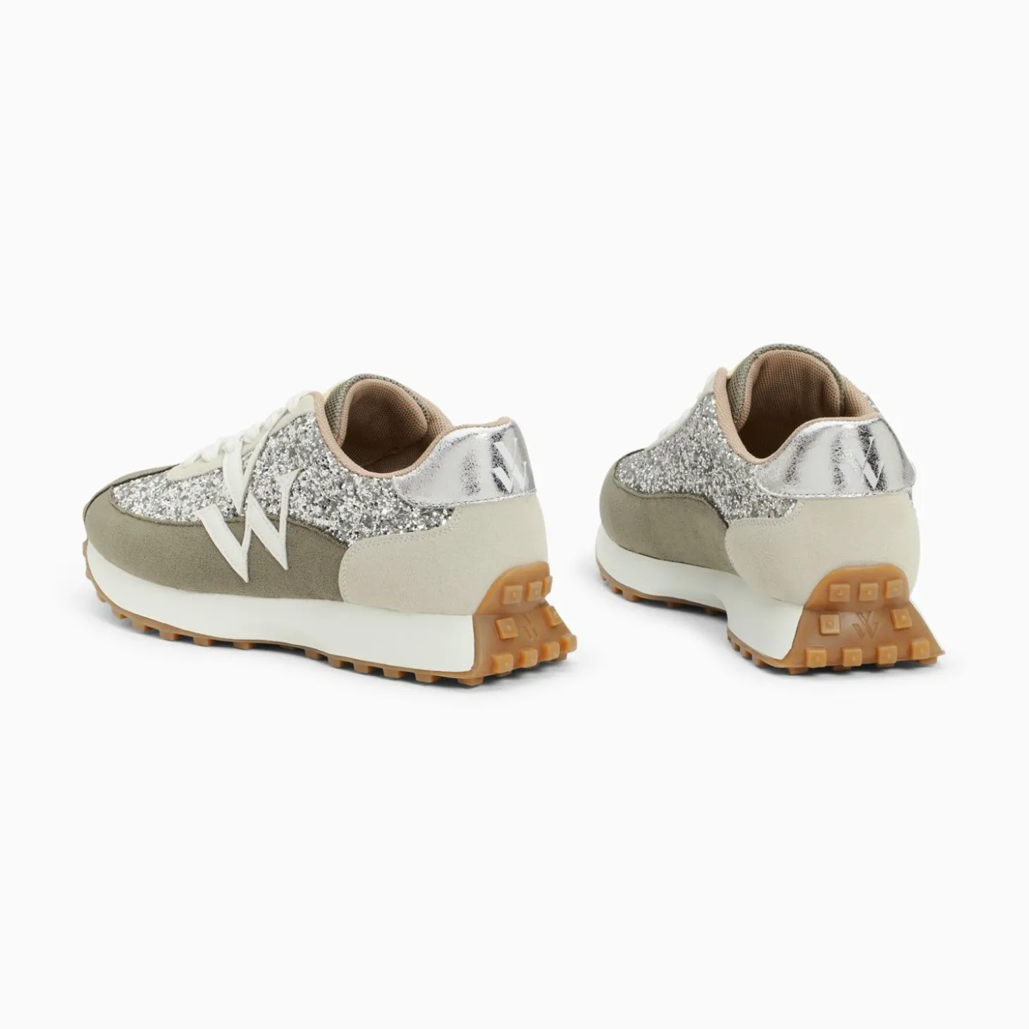 Baskets Monogramme Faustine Argent Et Gris A Semelle Running
