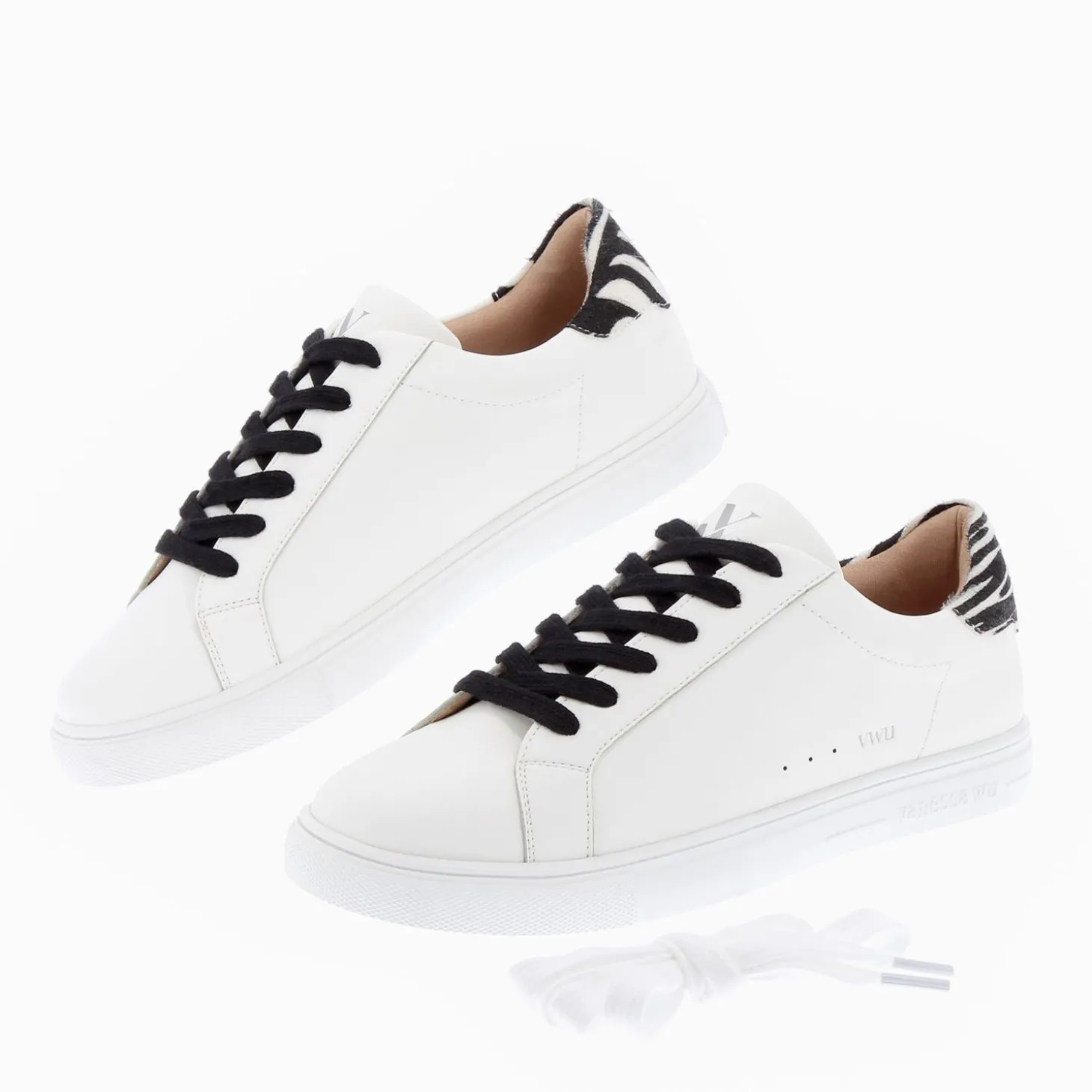 Baskets Steph Blanc Et Imprime Zebre A Lacets Noirs