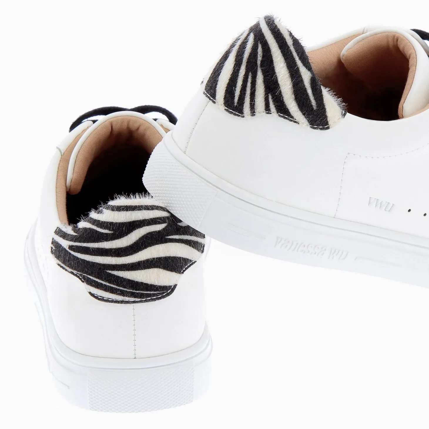 Baskets Steph Blanc Et Imprime Zebre A Lacets Noirs