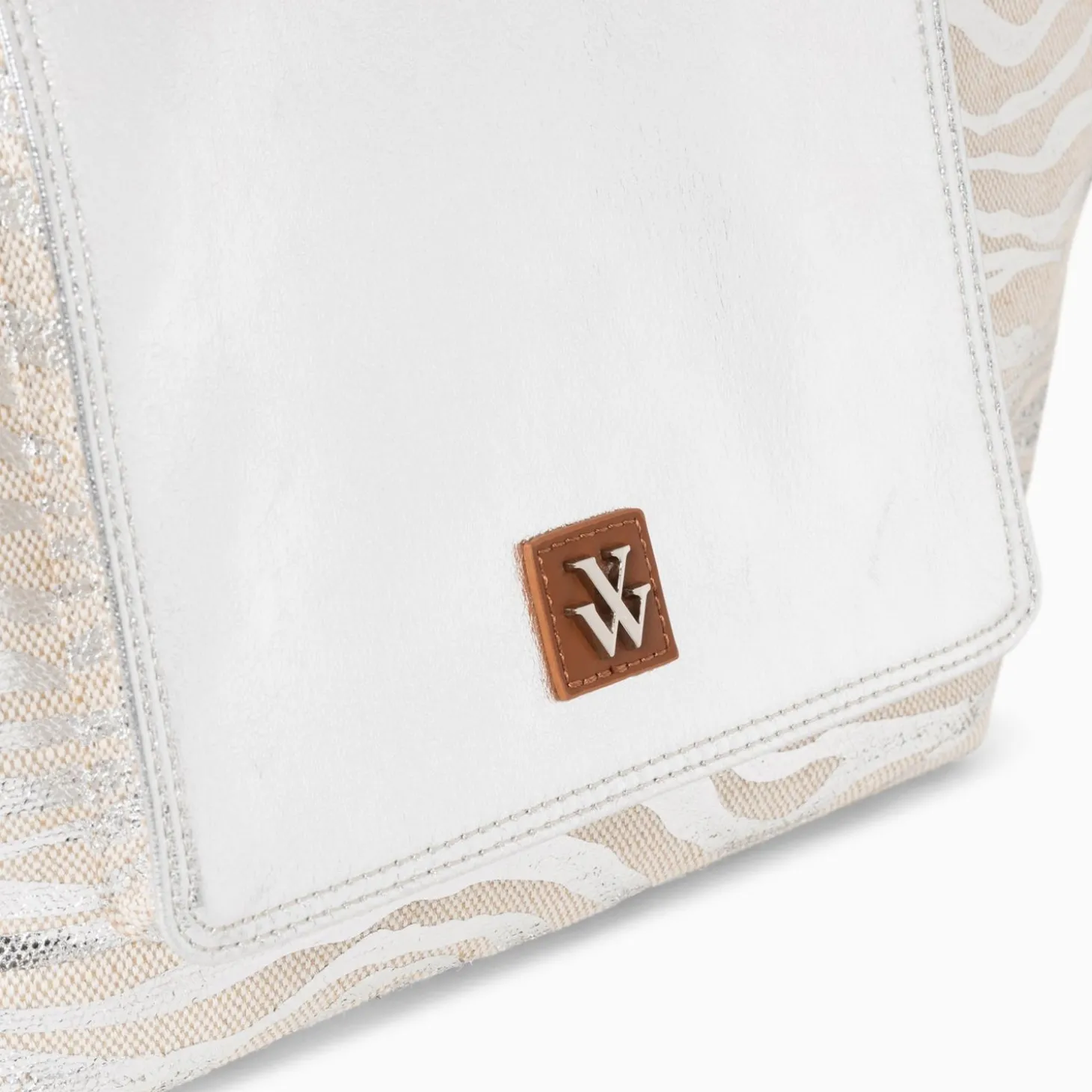 Cabas Roxanna Argent Imprime Zebre A Pochette