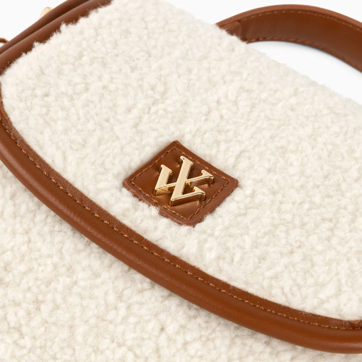 Mini Sac A Main Victoria Ivoire Et Camel En Faux Shearling