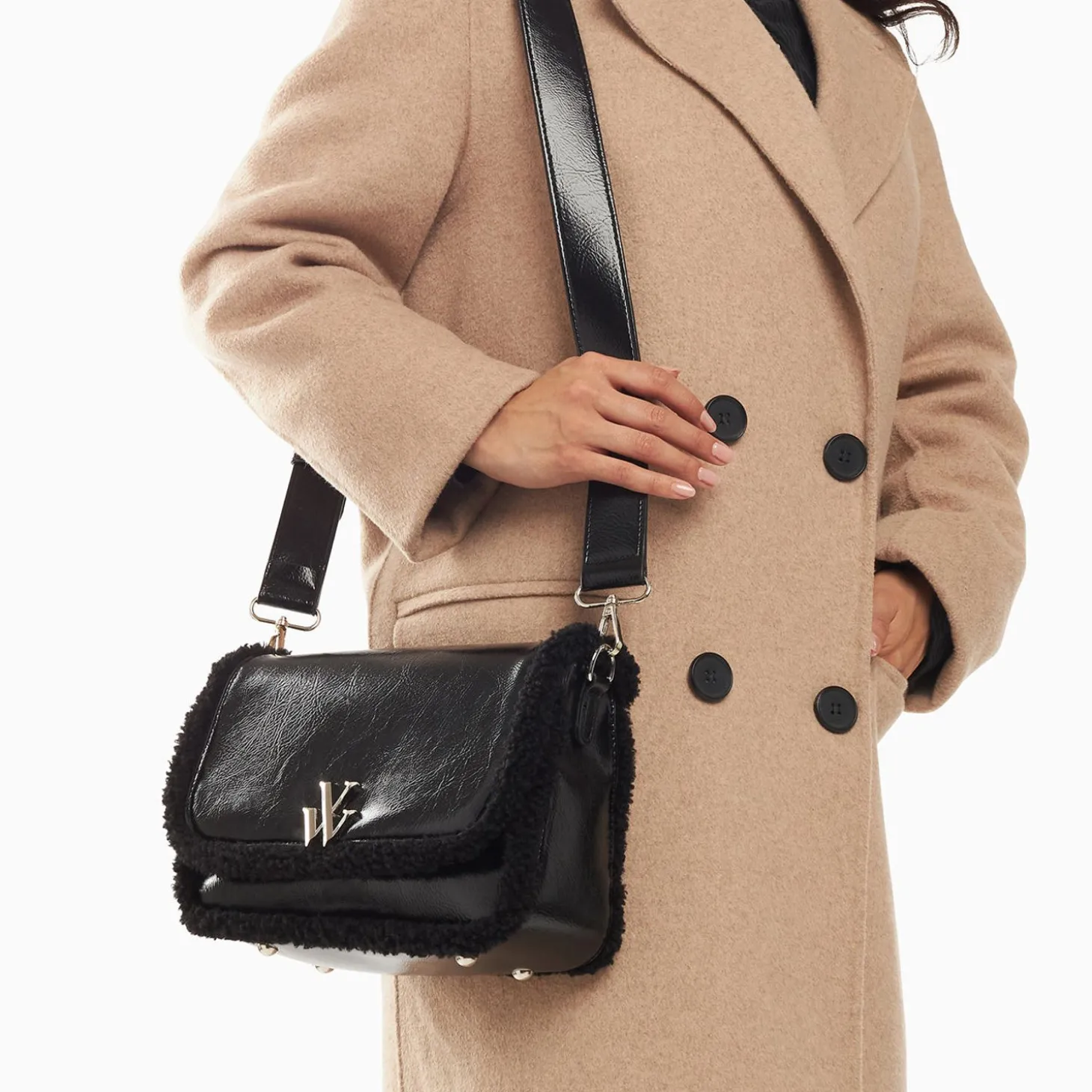 Sac Bandouliere Bertina Noir A Rabat Et Faux Shearling