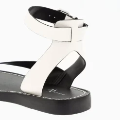 Sandales Amanda Ivoire Minimalistes A Passe-Pouce