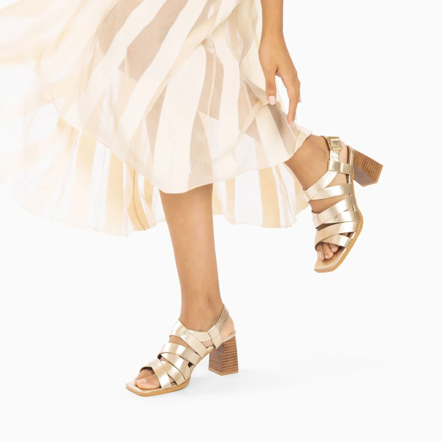 Sandales Loriane Or A Multibrides Croisees Et Talon Haut