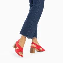 Sandales Maxinne Framboise A Brides Croisees Et Talon Haut