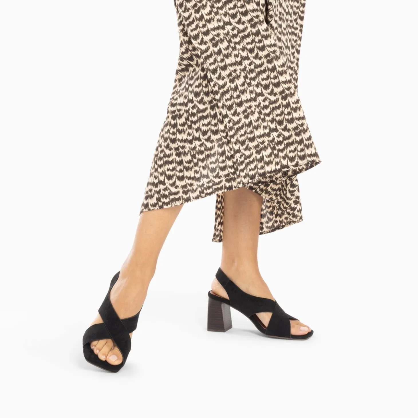 Sandales Maxinne Noires A Brides Croisees Et Talon Haut