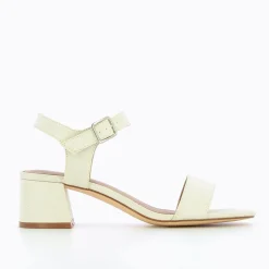 Sandales Melissa Beiges A Petit Talon Epais