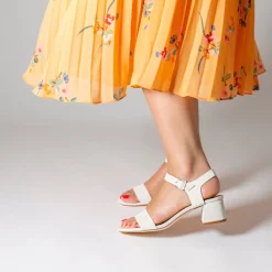 Sandales Melissa Beiges A Petit Talon Epais