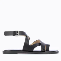 Sandales Plates Magali Noires A Passe-Pouce
