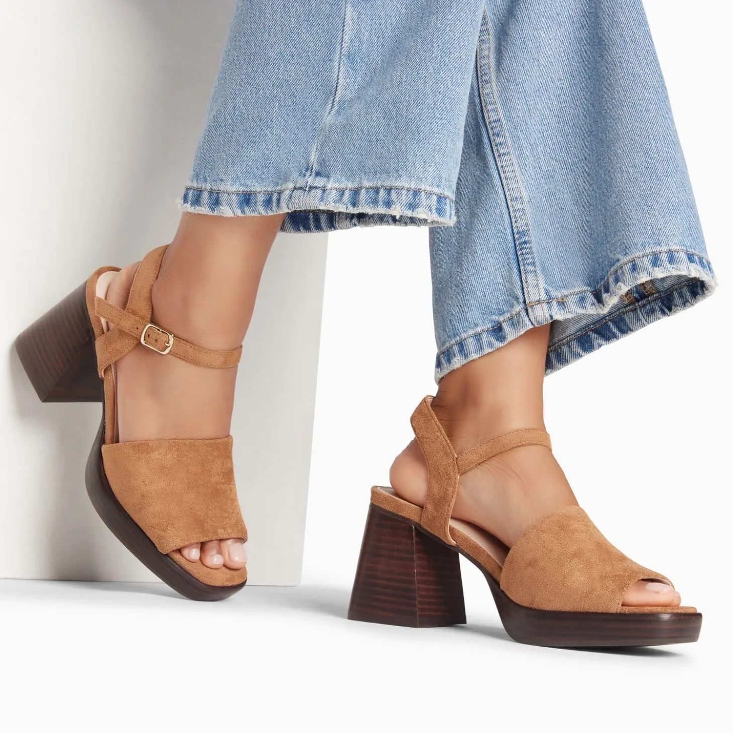 Sandales Tyrah Camel A Plateforme Et Talon Bois